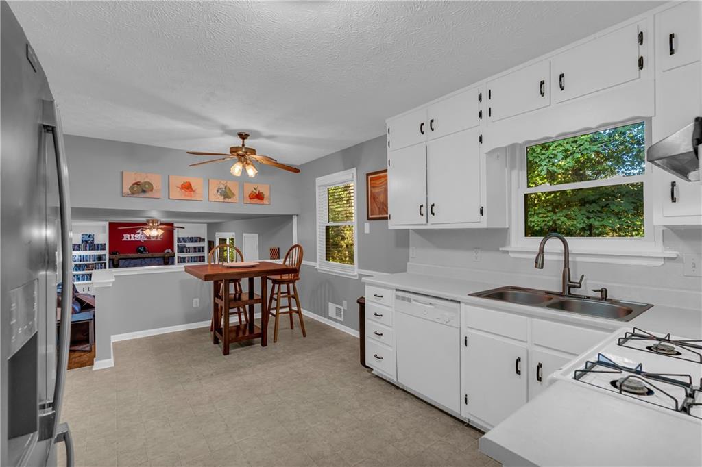 4907 Habersham Ridge Southwest Lilburn, GA 30047 - Photo 23 of 76