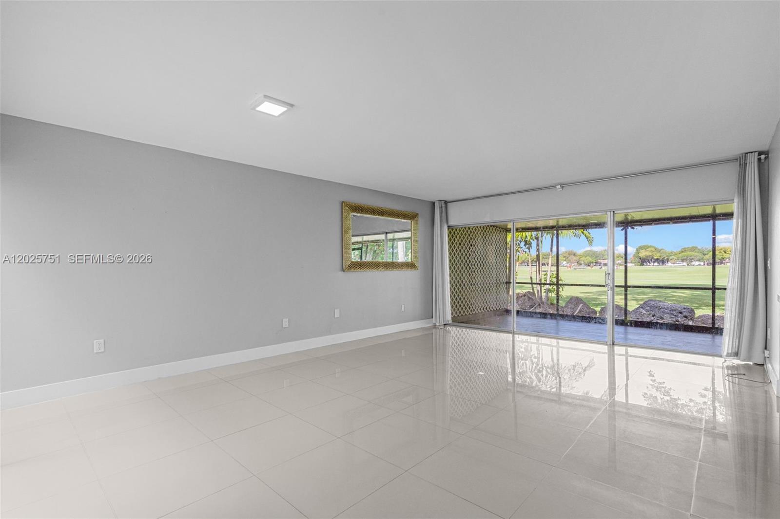 14357 Kendale Lakes Circle Miami, FL 33183 - Photo 20 of 67