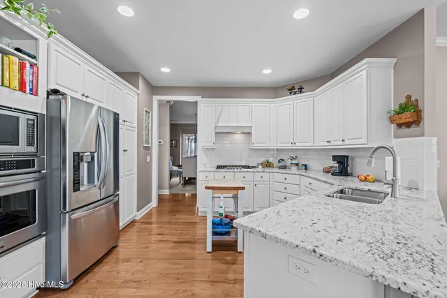 $662,000 | 106 Clay Circle, West End, NC 27376