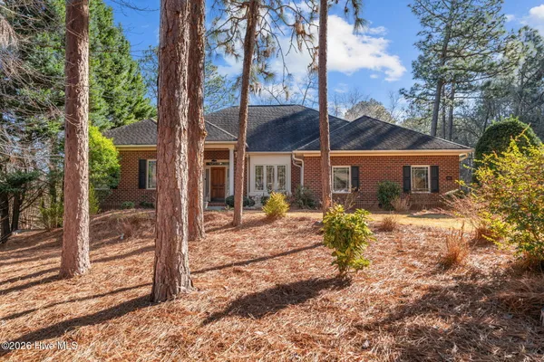 $662,000 | 106 Clay Circle, West End, NC 27376