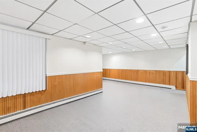 $550,000 | 33 Jaime Court, Morris Plains, NJ 07950