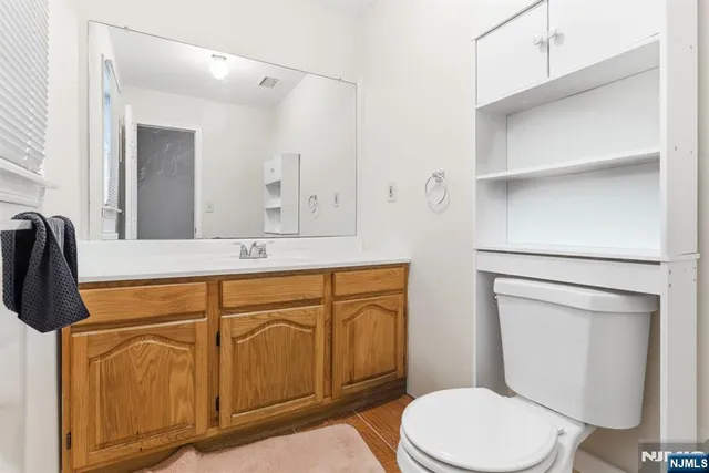 $550,000 | 33 Jaime Court, Morris Plains, NJ 07950