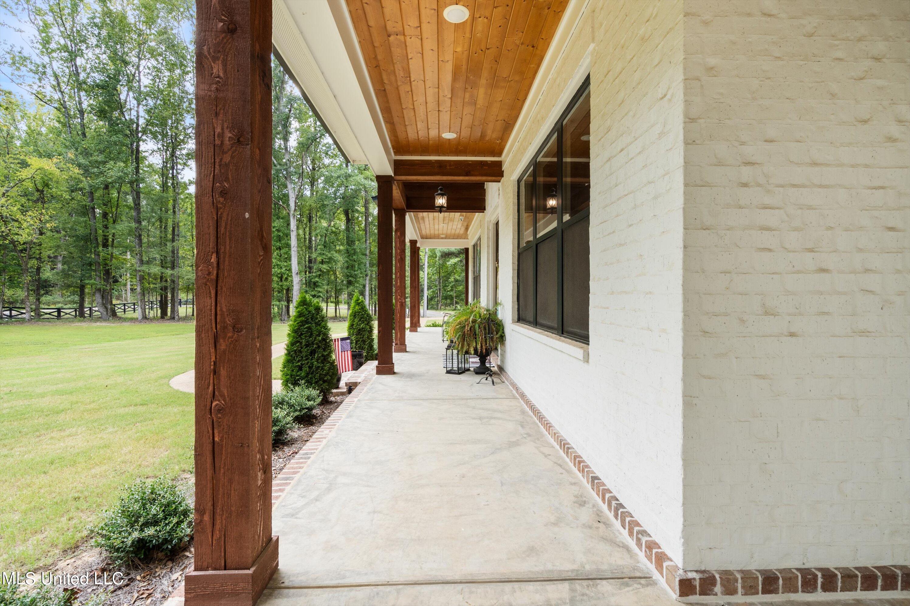 6980 Vaiden Road Hernando, MS 38632 - Photo 4 of 67 04-DSC3004