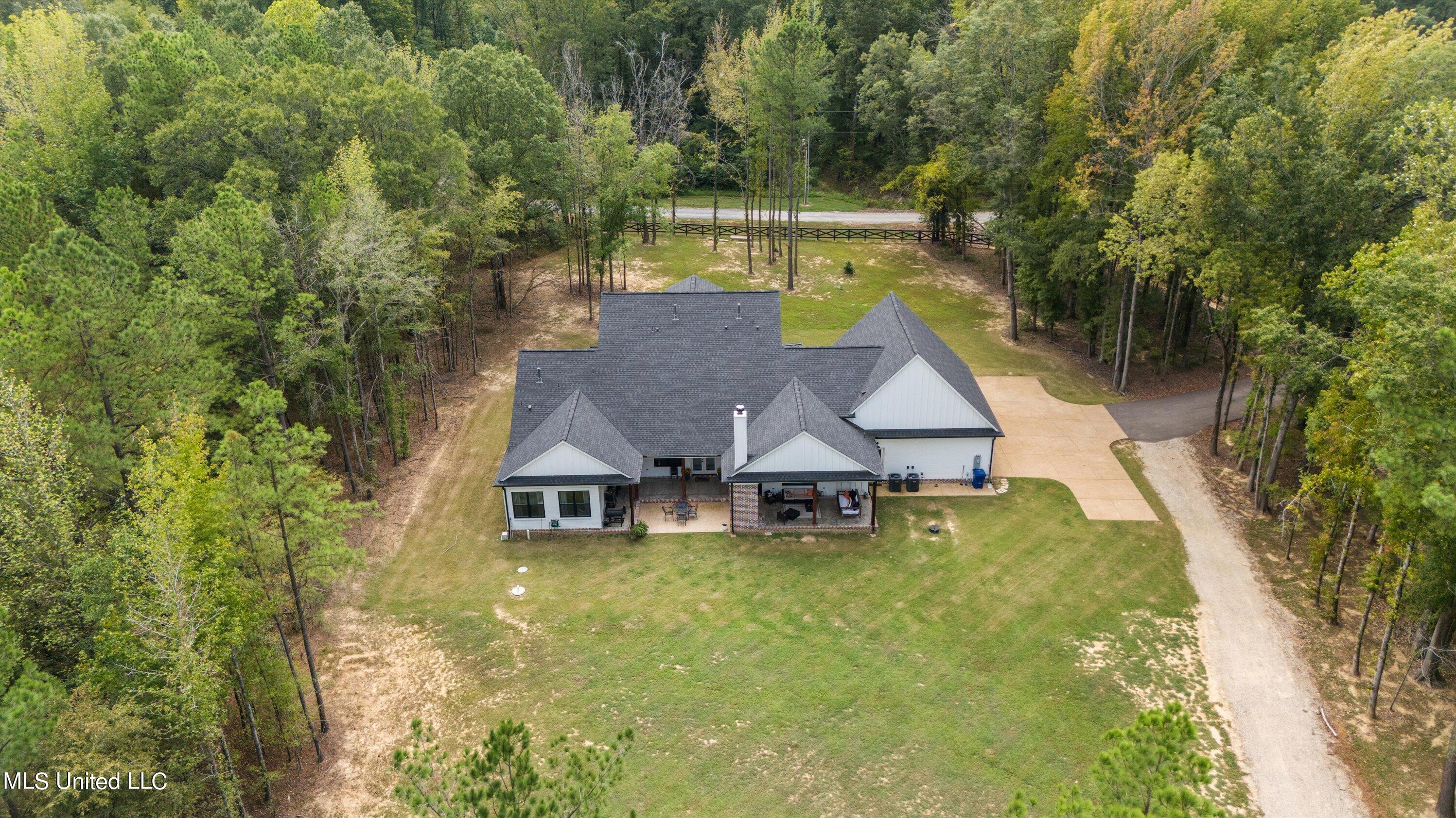 6980 Vaiden Road Hernando, MS 38632 - Photo 65 of 67 66-DJI_20240911125046_0128_D