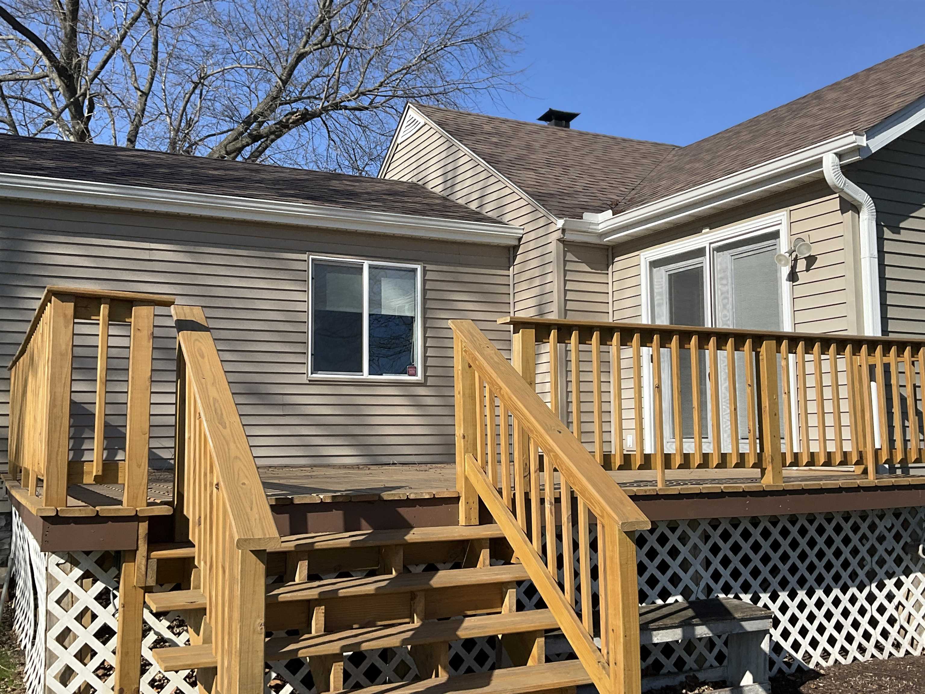 5199 Browns Beach Road Rockford, IL 61103 - Photo 1 of 28