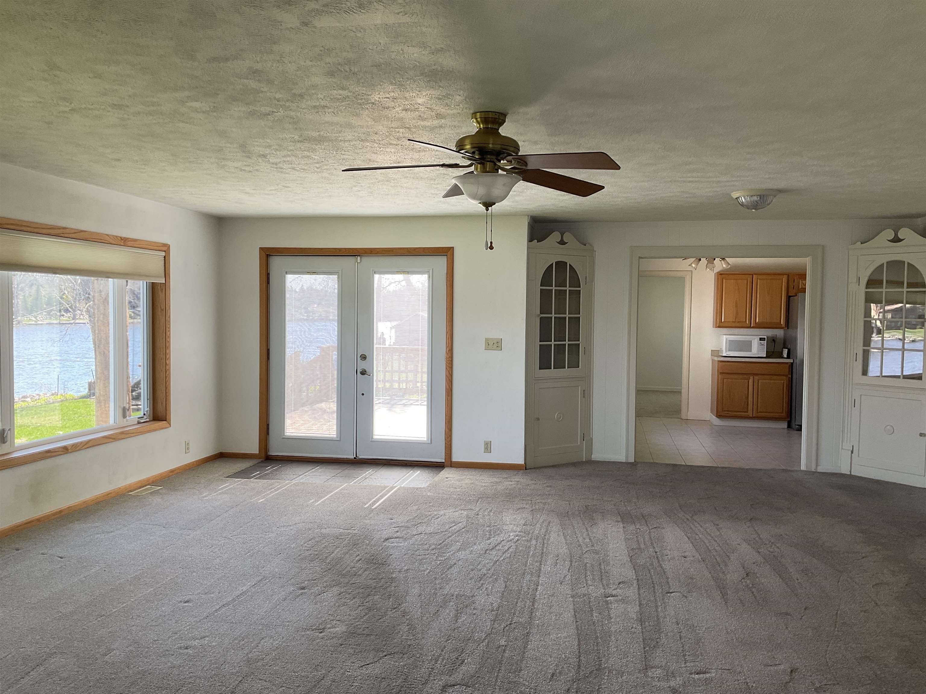 5199 Browns Beach Road Rockford, IL 61103 - Photo 11 of 28