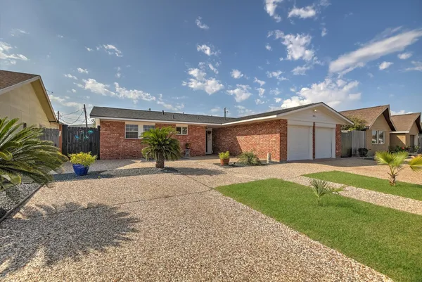 $319,000 | 3415 80th Street, Galveston, TX 77551