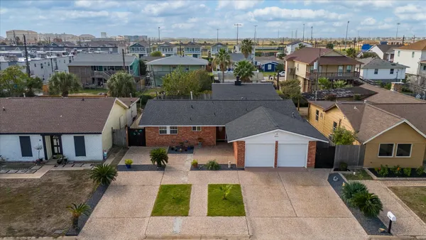 $319,000 | 3415 80th Street, Galveston, TX 77551