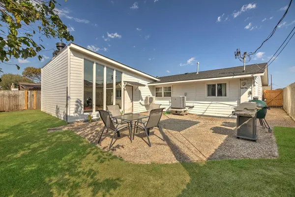 $319,000 | 3415 80th Street, Galveston, TX 77551