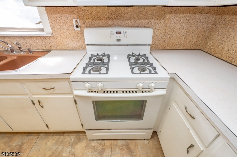 113 East Curtis Street Linden, NJ 07036 - Photo 15 of 40