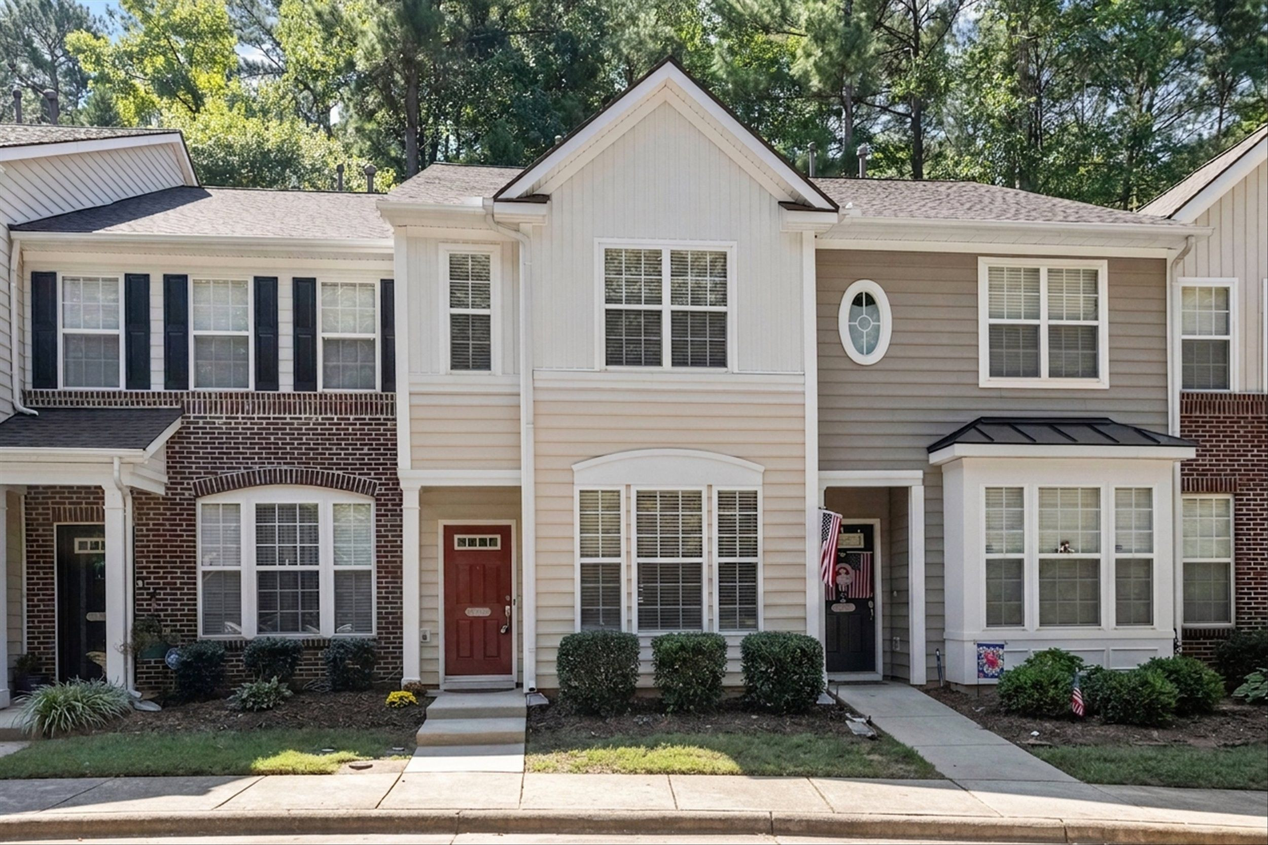 1-4323 Sugarbend Way edit 1.jpg