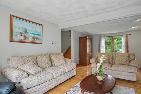 $755,000 | 26 Frederick Circle, Tewksbury, MA 01876