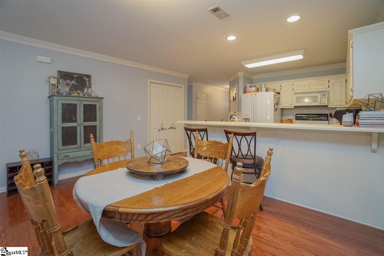 103 Rashford Way Simpsonville, SC 29681 - Photo 4 of 10 Gallery Image 4