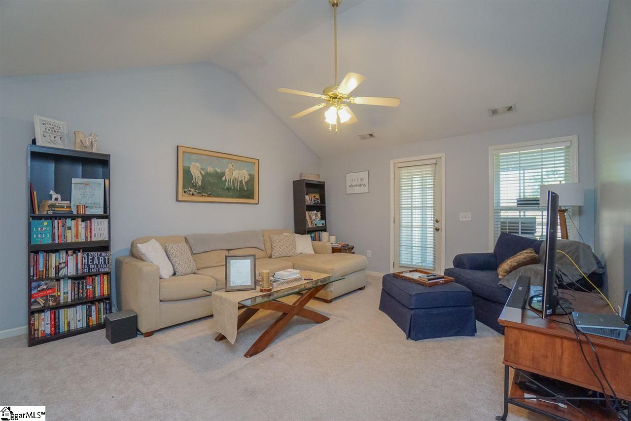 103 Rashford Way Simpsonville, SC 29681 - Photo 5 of 10 Gallery Image 5