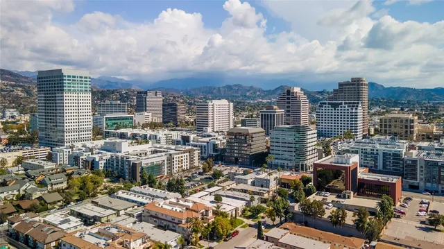 $950,000 | 333 West Milford Street, Unit 105, Glendale, CA 91203