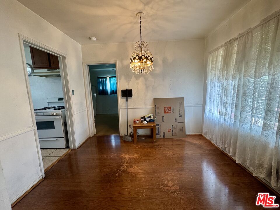 1423 South Whitemarsh Avenue Compton, CA 90220 - Photo 2 of 8