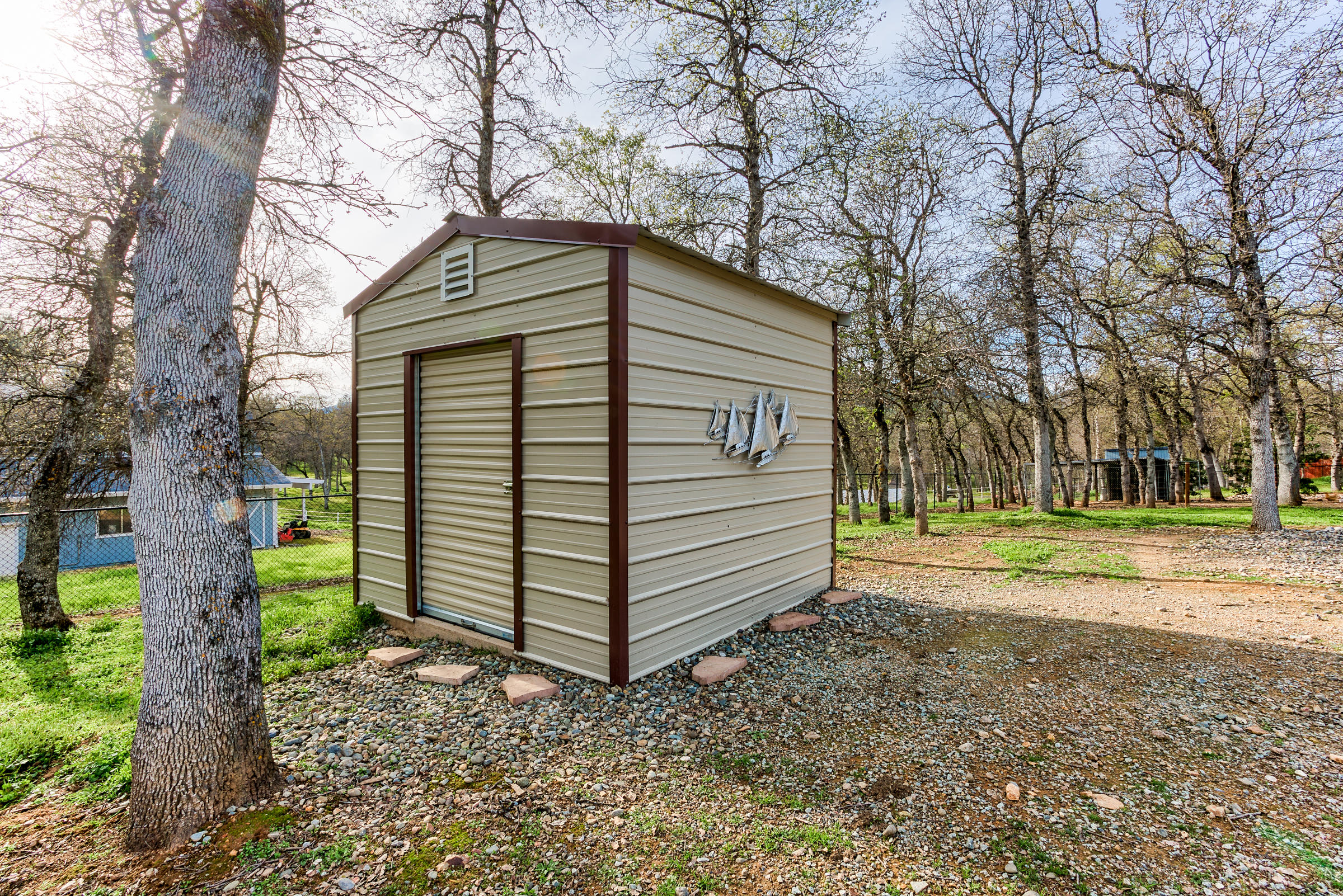 15756 Montgomery Ranch Road Redding, CA 96001 - Photo 25 of 69 _MGL0441