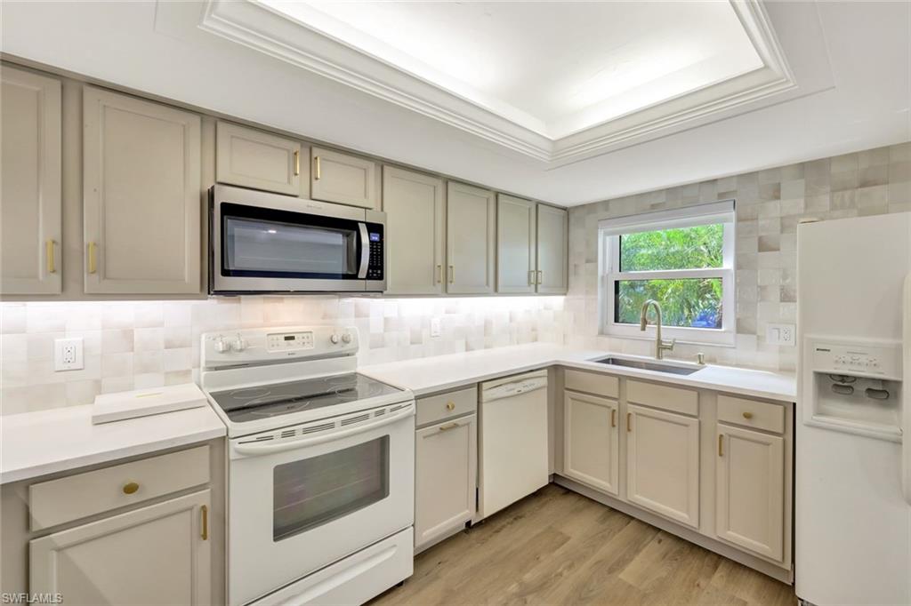 5590 Rattlesnake Hammock Road, Unit M104 Naples, FL 34113 - Photo 8 of 34