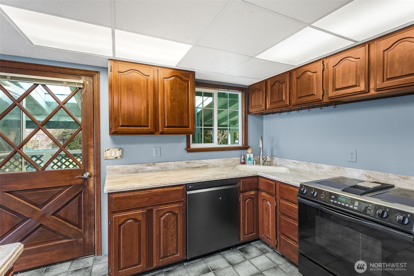 7644 Shore Acres Drive Northeast Olympia, WA 98506 - Photo 8 of 26