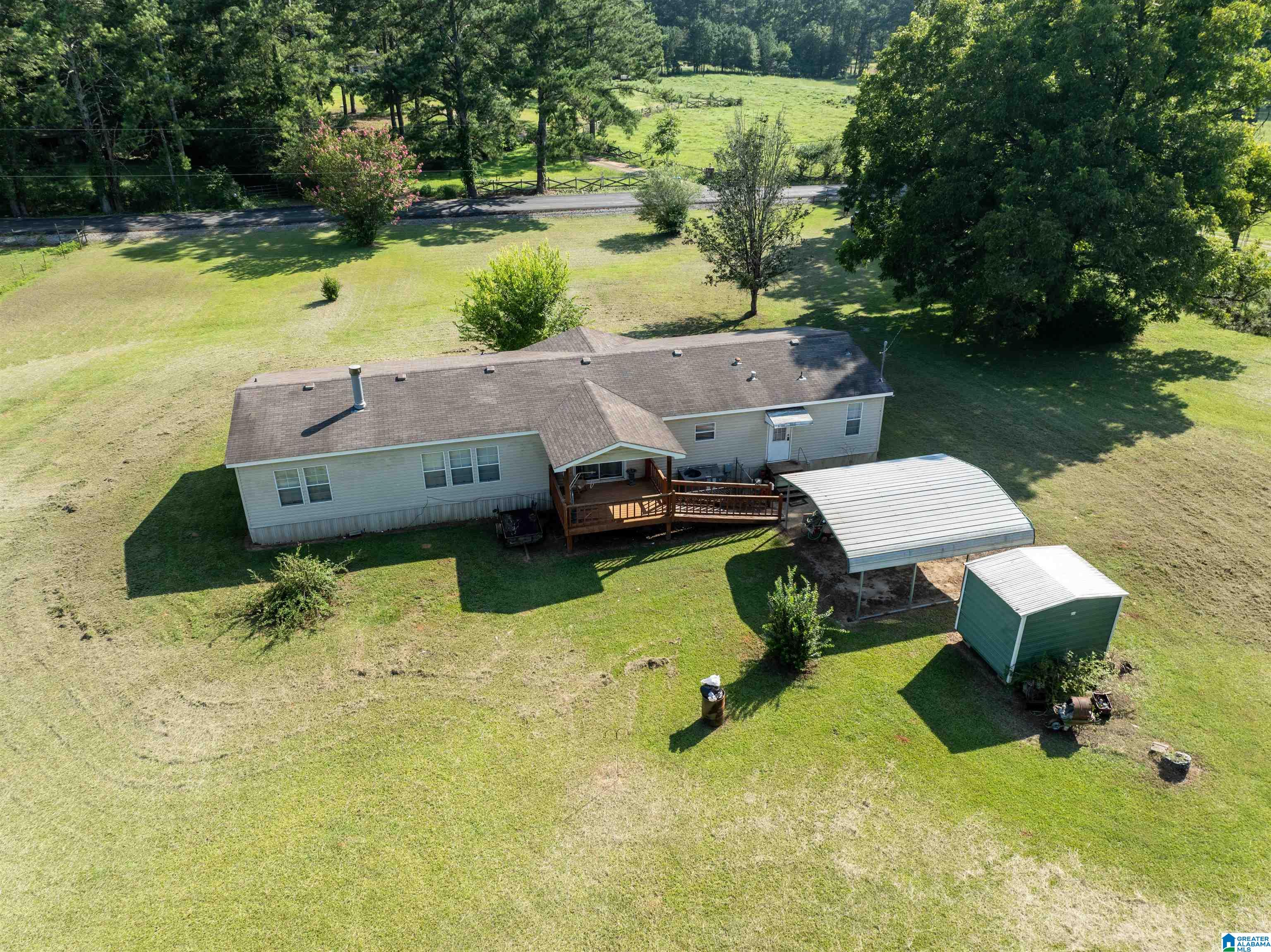 187 Henderson Lake Road Munford, AL 36268 - Photo 33 of 38