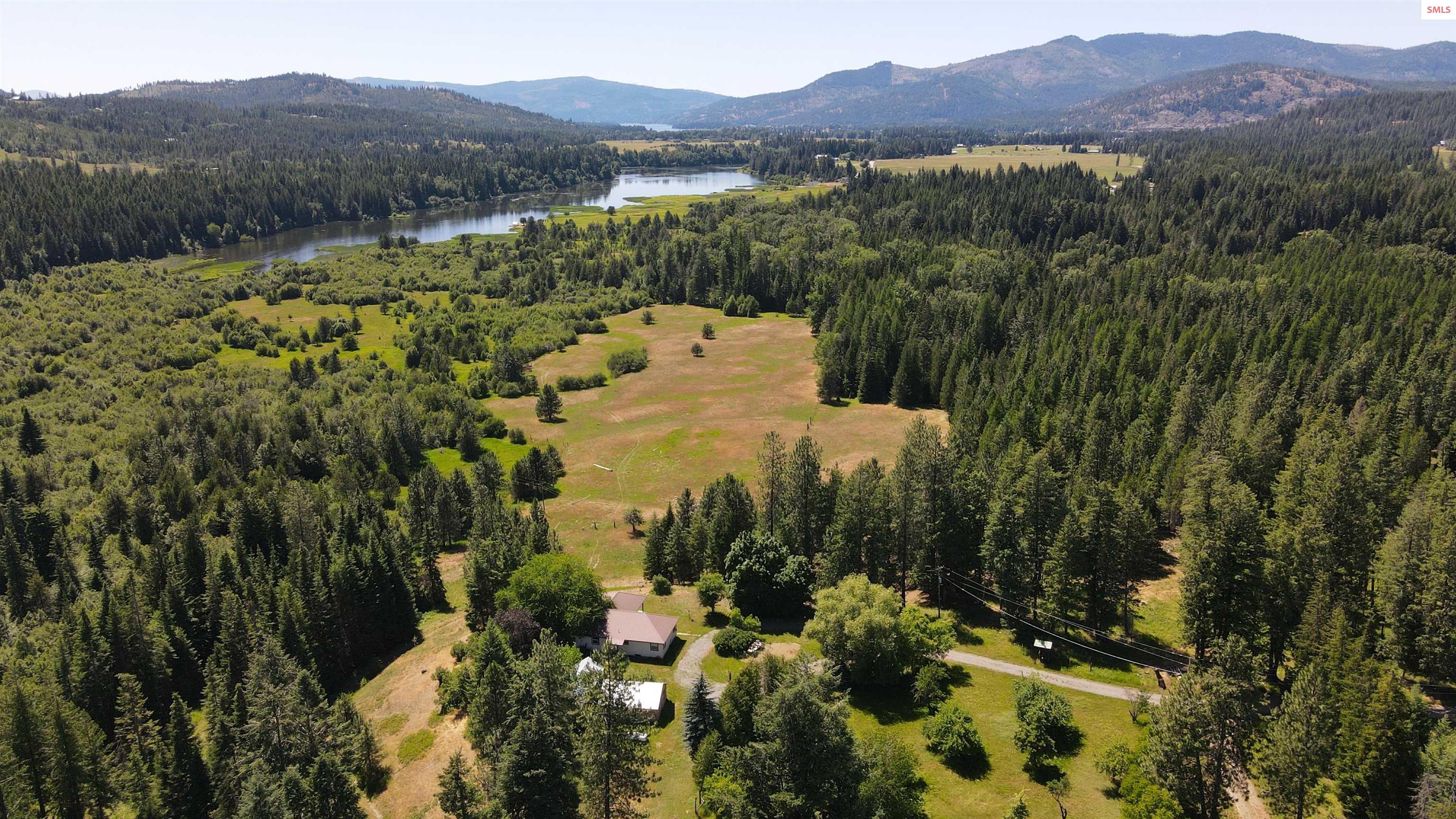 3216 Dufort Road Sagle, ID 83860 - Photo 3 of 95
