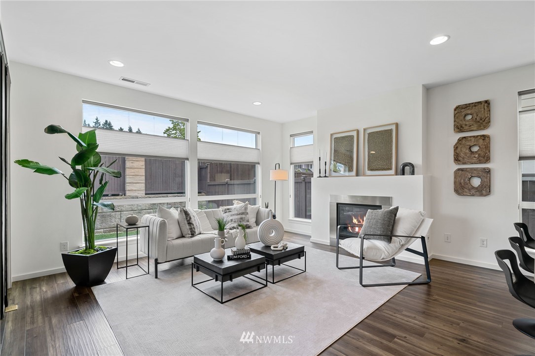 17223 40th Avenue Southeast Bothell, WA 98012 - Photo 18 of 37 a living room with furniture