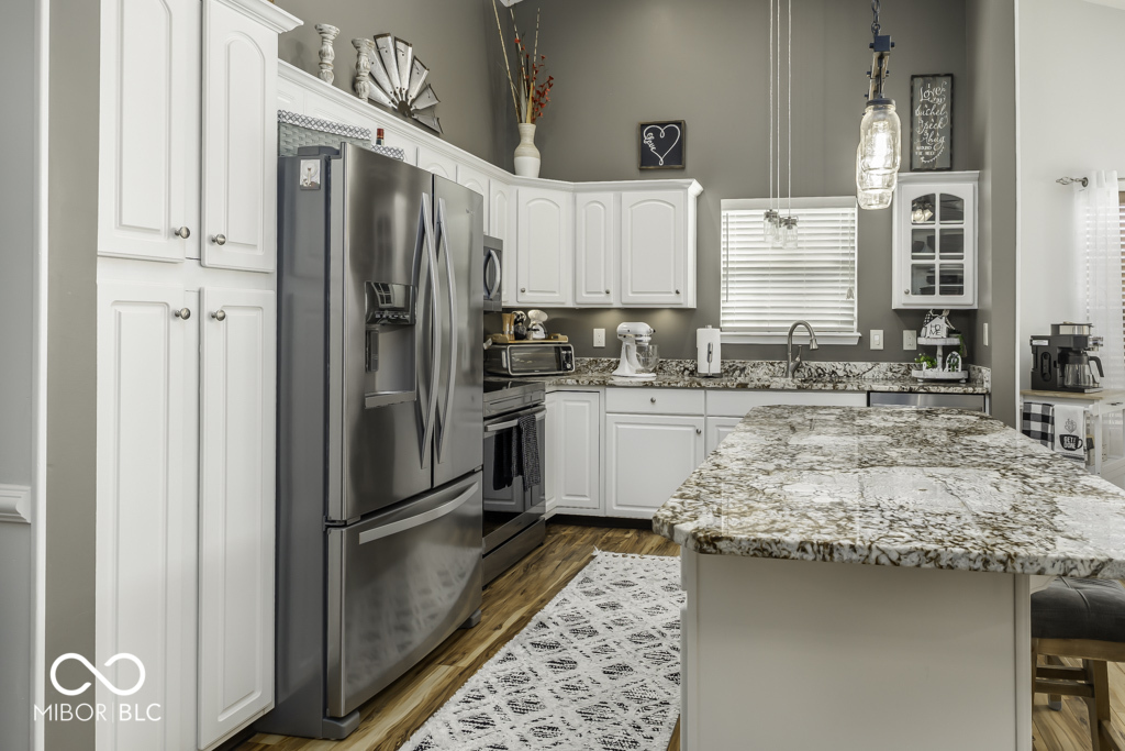 7425 Monterey Circle Avon, IN 46123 - Photo 14 of 34