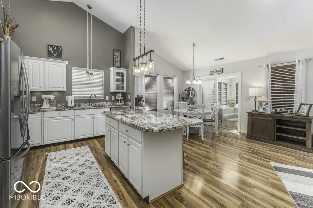 7425 Monterey Circle Avon, IN 46123 - Photo 16 of 34