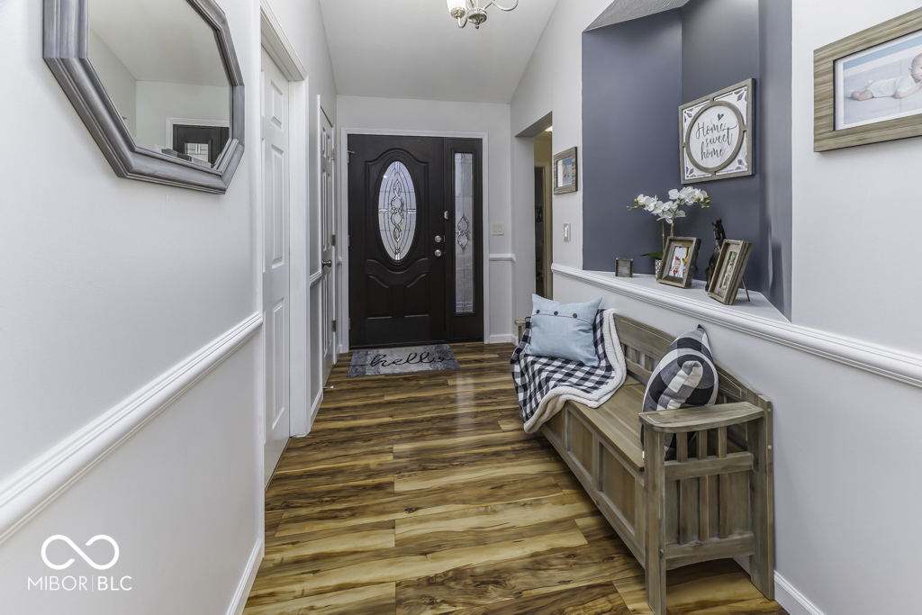 7425 Monterey Circle Avon, IN 46123 - Photo 7 of 34