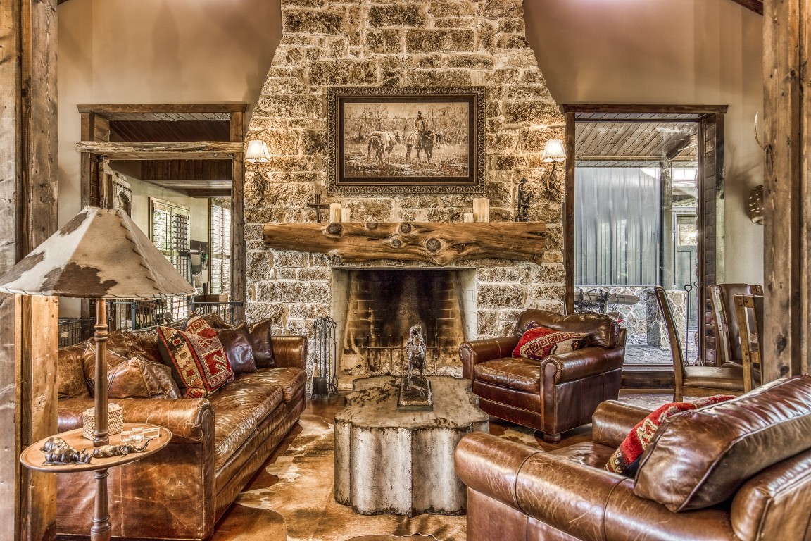 39761 Mesquite Hempstead, TX 77445 - Photo 3 of 46