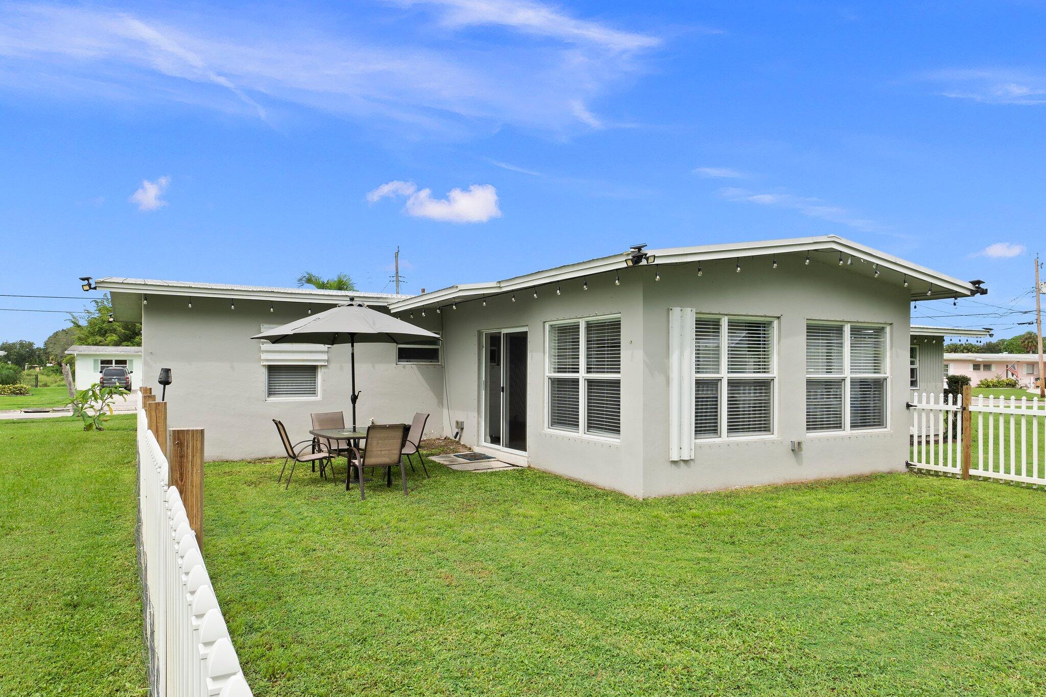 2845 Southeast Treasure Island Road Port St. Lucie, FL 34952 - Photo 43 of 53 55-web-or-mls-DSC01311