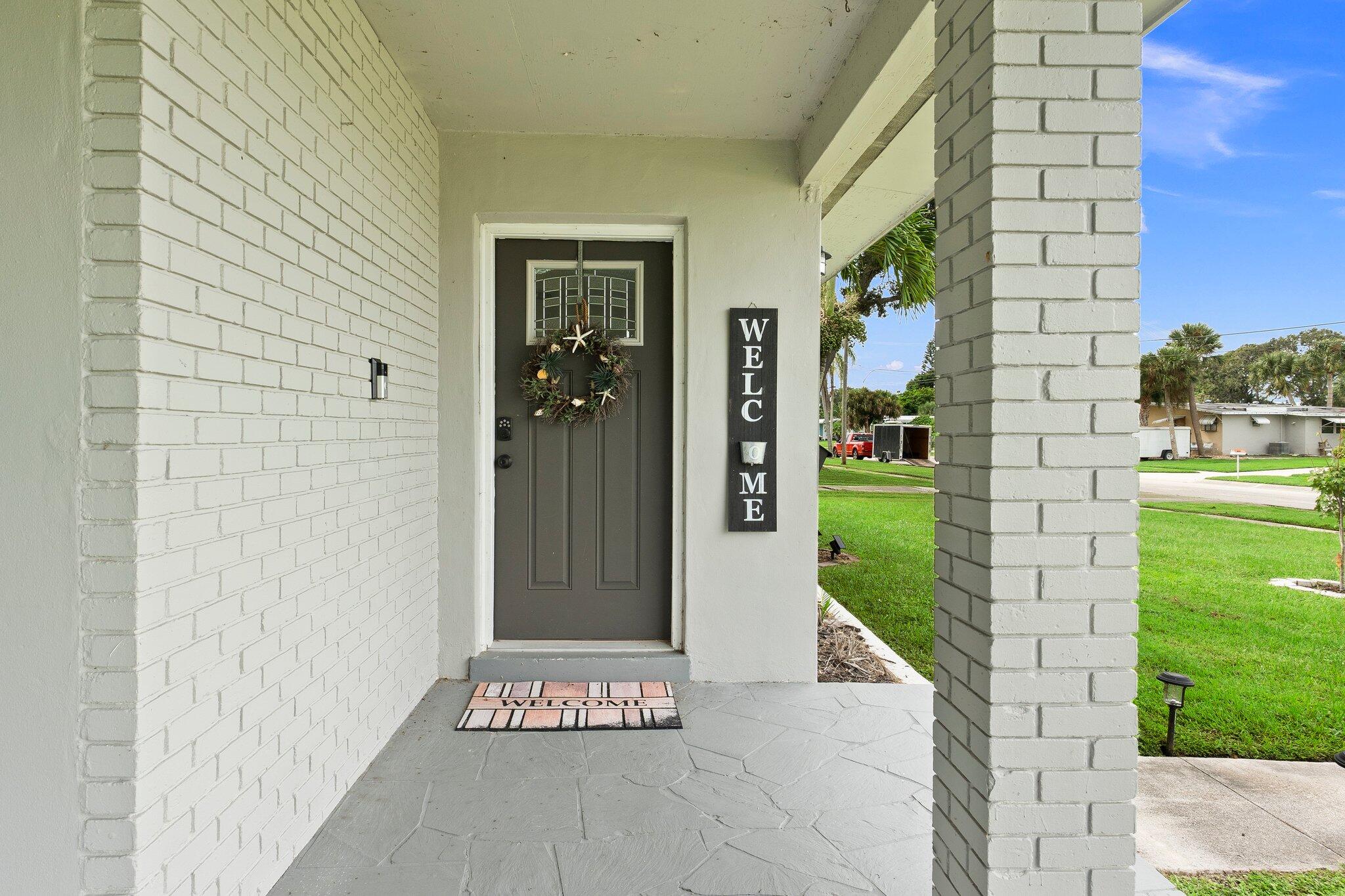 2845 Southeast Treasure Island Road Port St. Lucie, FL 34952 - Photo 8 of 53 16-web-or-mls-DSC01347