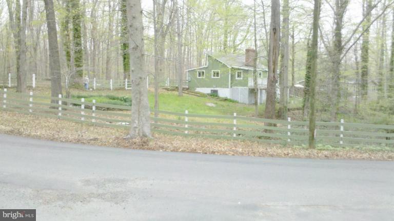 8440 Sals Place Manassas, VA 20112 - Photo 3 of 5 Exterior (General)