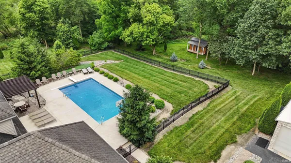 $1,299,900 | 17325 Highway 1, Spencerville, IN 46788