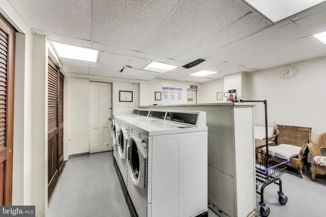 a view of kitchen and washer and dryer