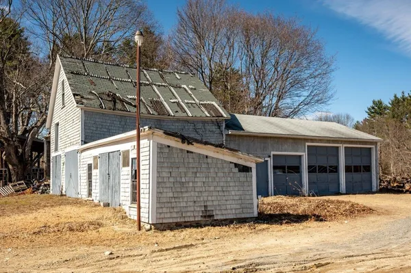 $1,500,000 | 120 Exeter Road, Newfields, NH 03856