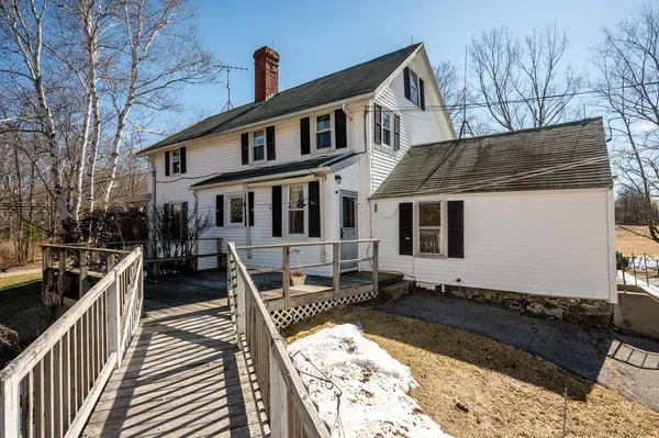 $1,500,000 | 120 Exeter Road, Newfields, NH 03856