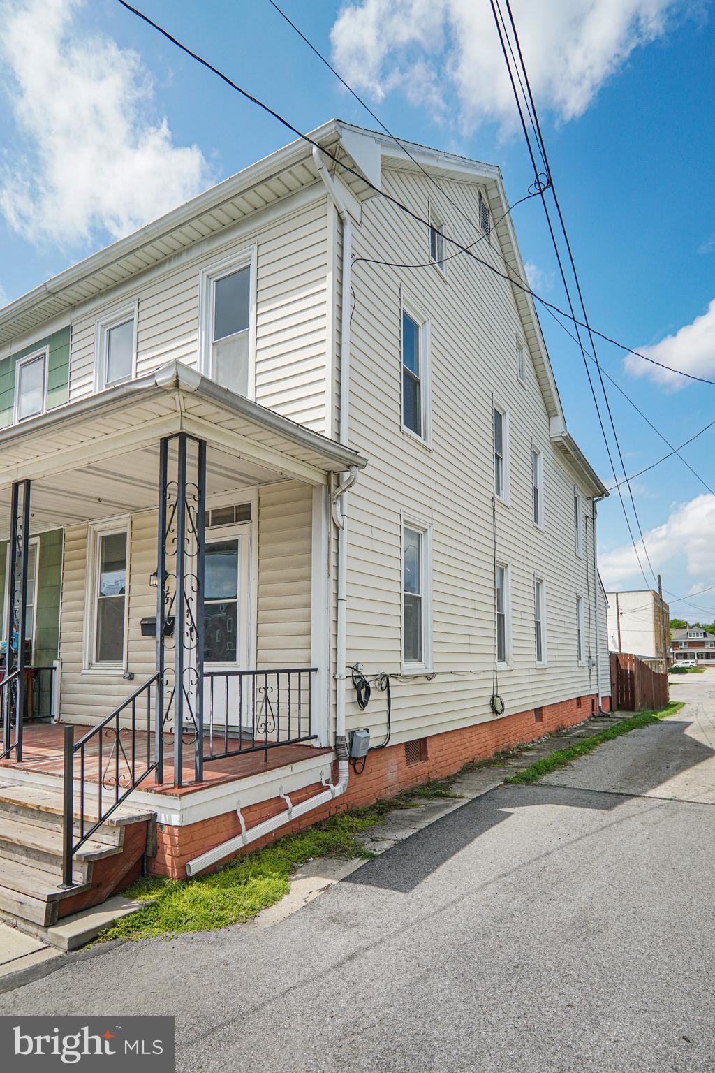 35 West Middle Street Hanover, PA 17331 - Photo 2 of 27 Gallery Image 2