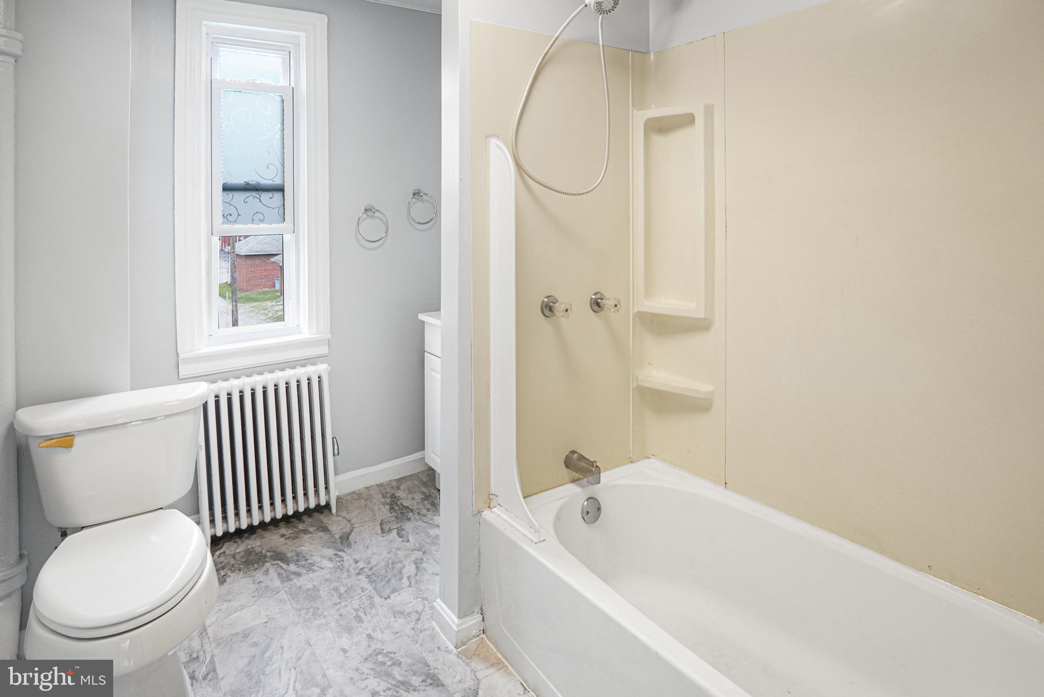 35 West Middle Street Hanover, PA 17331 - Photo 21 of 27 Gallery Image 21