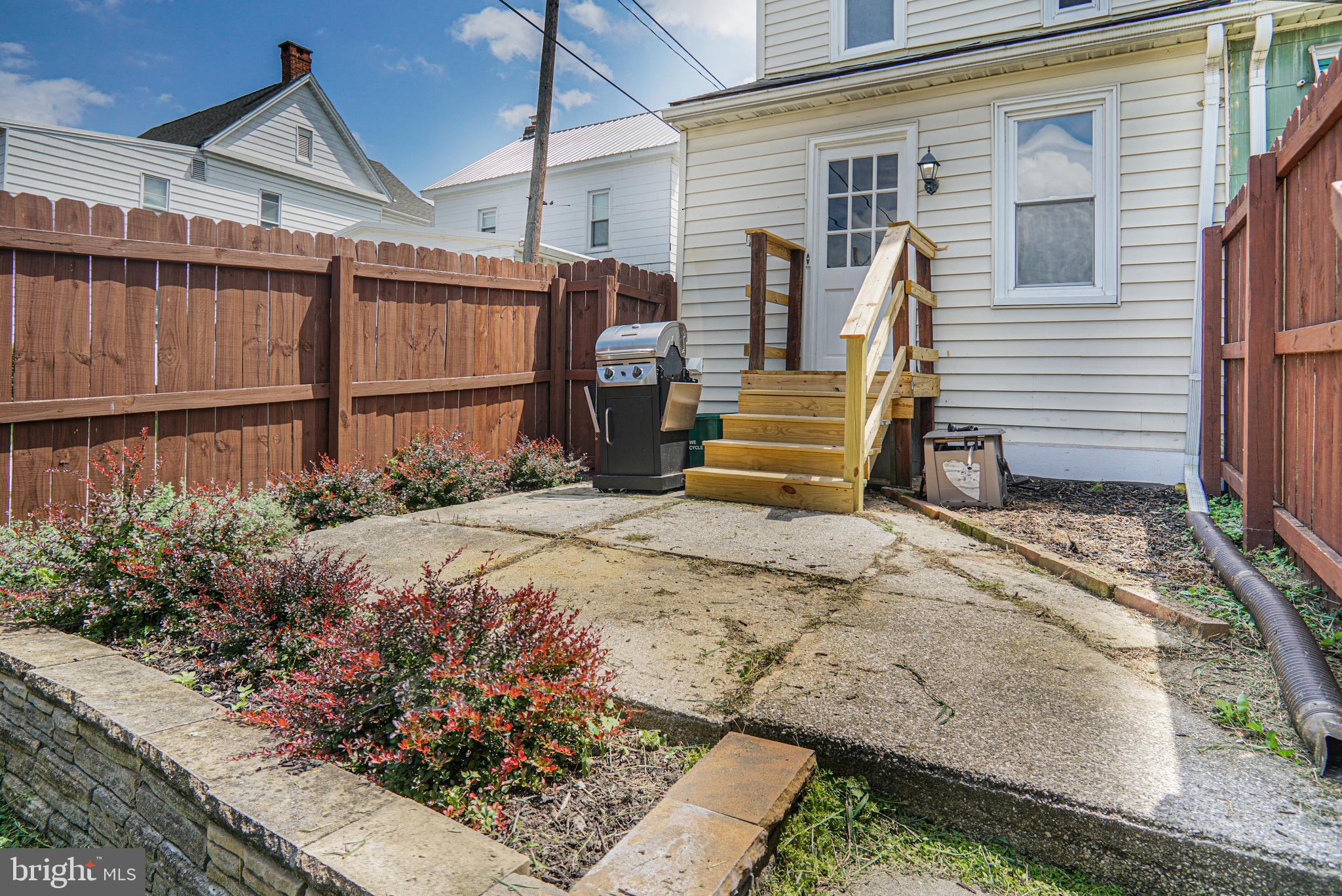35 West Middle Street Hanover, PA 17331 - Photo 5 of 27 Gallery Image 5