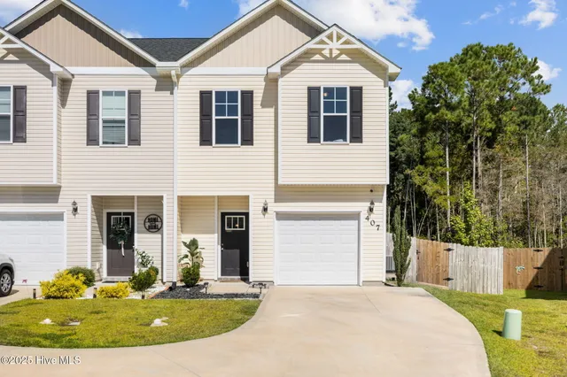 $279,000 | 407 Frisco Way, Holly Ridge, NC 28445