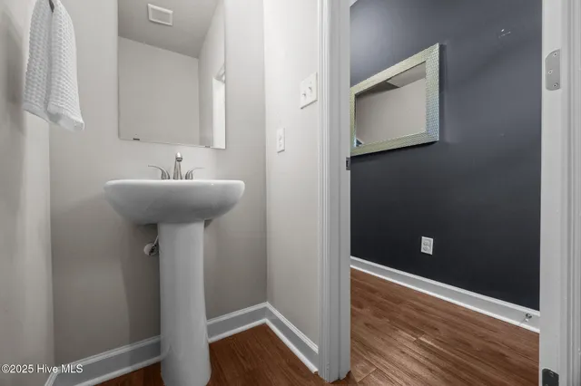 $279,000 | 407 Frisco Way, Holly Ridge, NC 28445