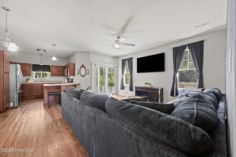 $279,000 | 407 Frisco Way, Holly Ridge, NC 28445