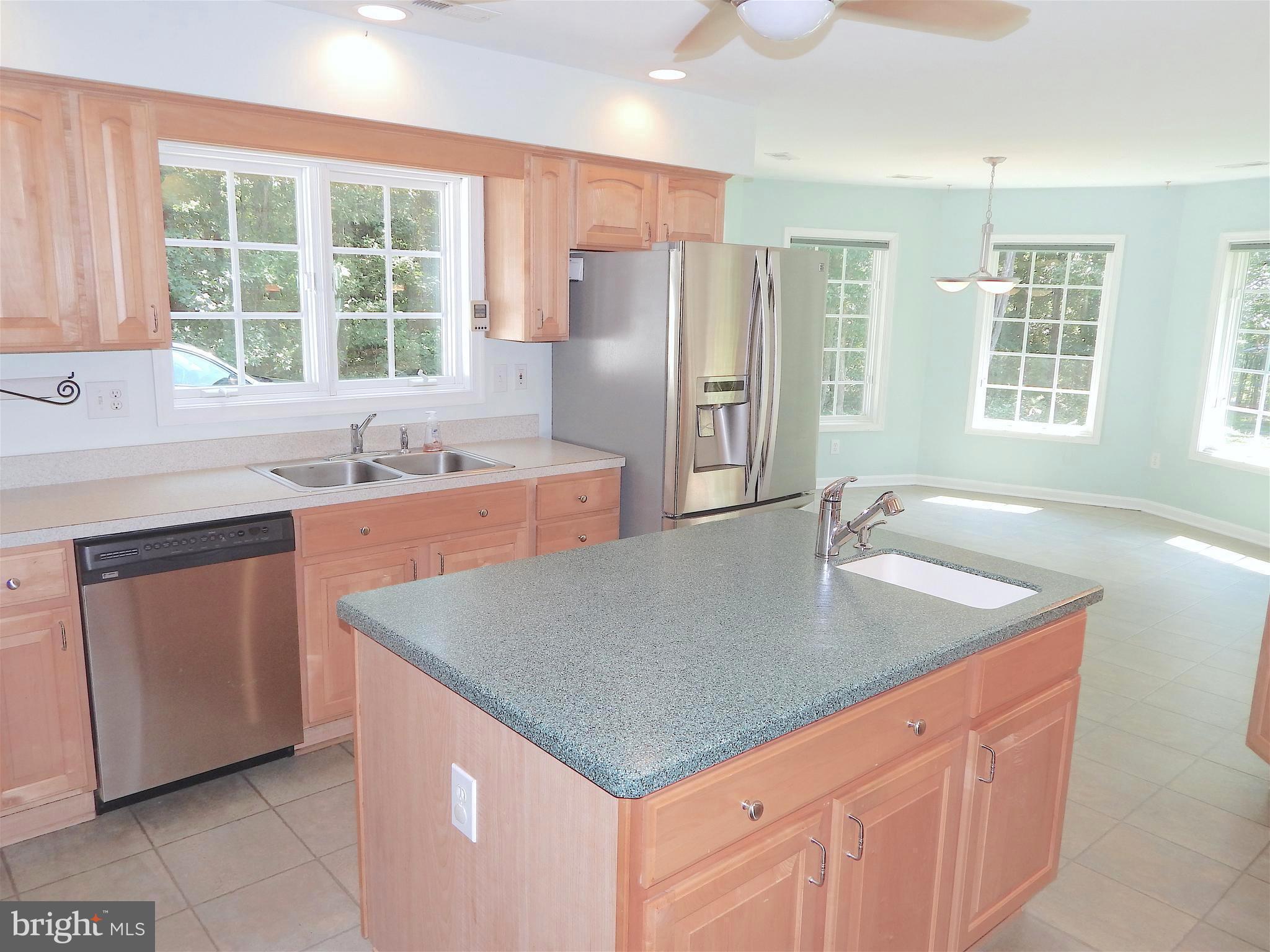 65 Sycamore Ridge Road Fredericksburg, VA 22405 - Photo 6 of 30 Kitchen Island w/Sink-View to large Breakfast Rm
