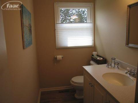 6221 Kings Scepter Road Grand Blanc, MI 48439 - Photo 34 of 35 20274422-33.JPG