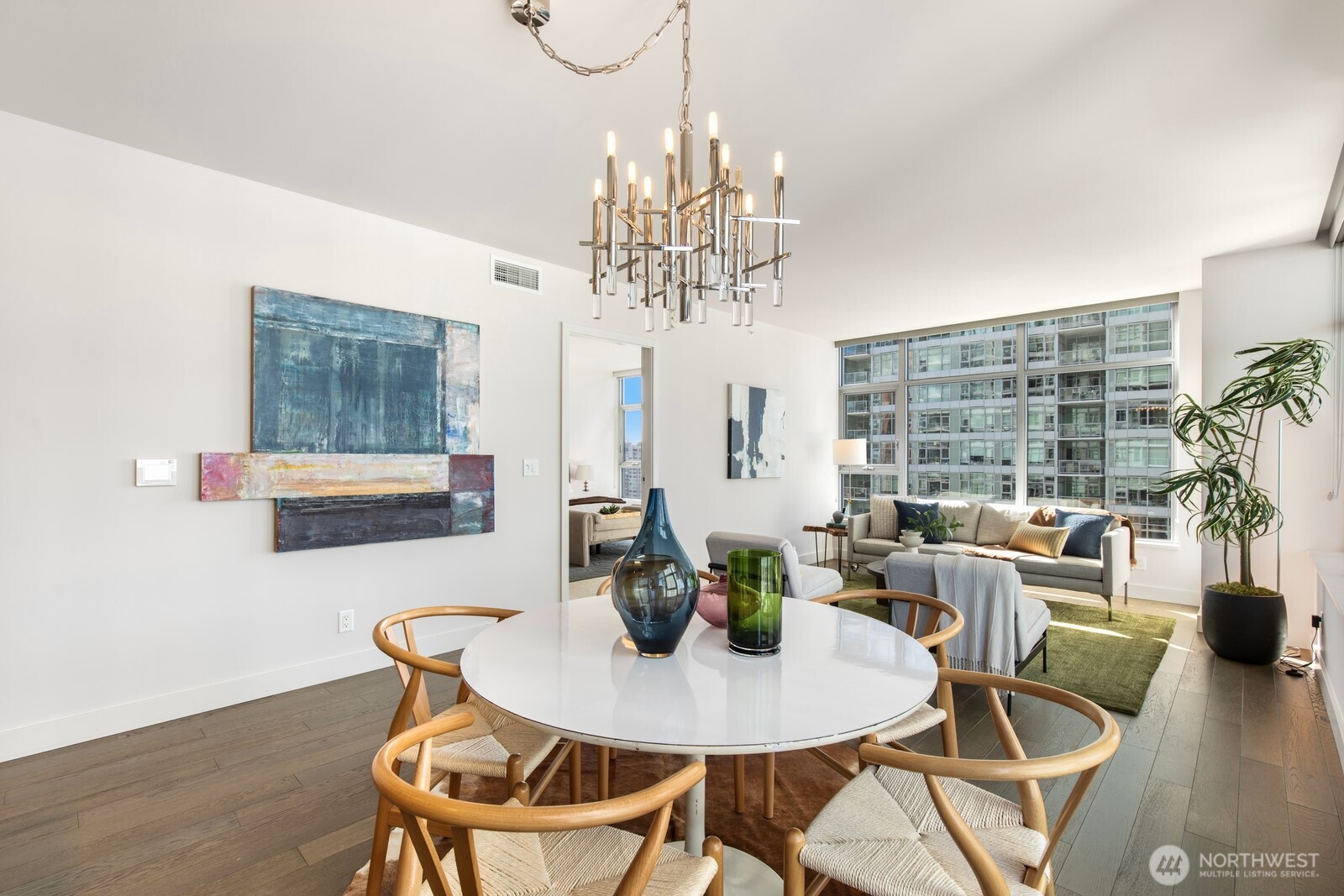 588 Bell Street, Unit 2102S Seattle, WA 98121 - Photo 8 of 37
