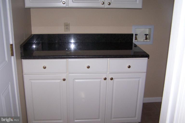 372 Reynolds Road Cross Junction, VA 22625 - Photo 11 of 20 Interior (General)