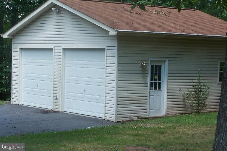 372 Reynolds Road Cross Junction, VA 22625 - Photo 4 of 20 Exterior (General)