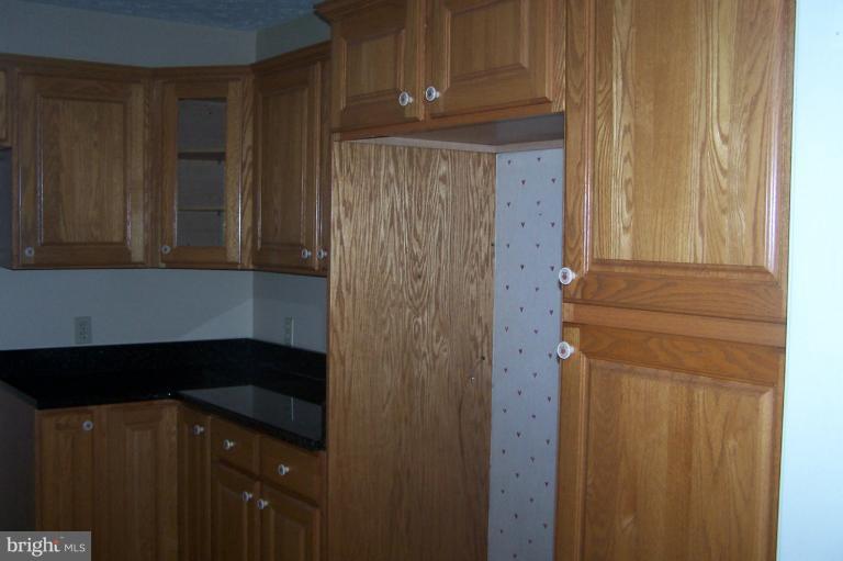 372 Reynolds Road Cross Junction, VA 22625 - Photo 9 of 20 Kitchen