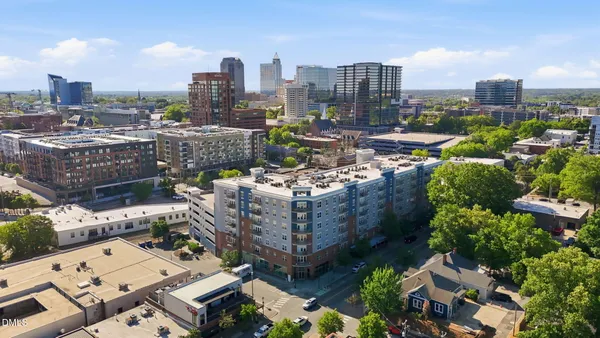a picture of city view